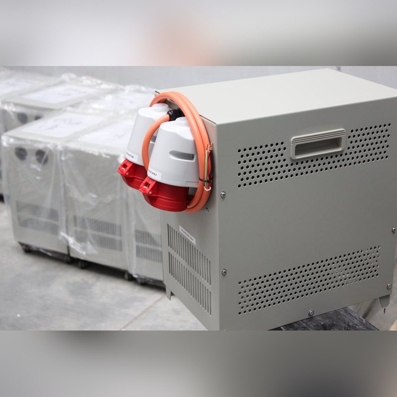 Phasemaker Rc2 Rotary Converter 2 Hp (1.5 Kw) With Controller Phasemaker Rc2 Rotary Converter 2 Hp (1.5 Kw) With Controller
