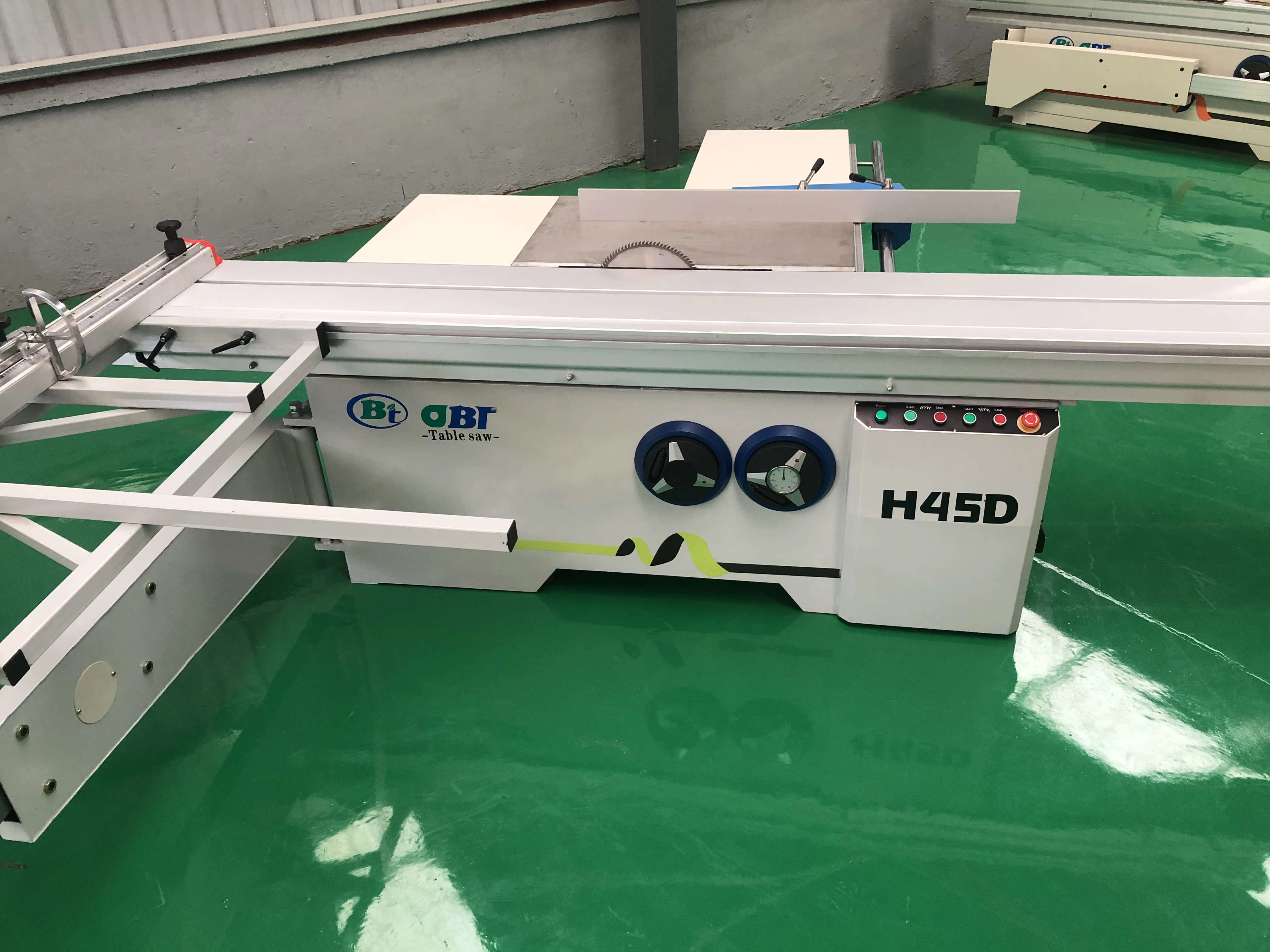 3M 45 Degree Table Panel Saw Precision Sliding Table Saw For Straight And Inclined Board Wood Machinery 3M 45 Degree Table Panel Saw Precision Sliding Table Saw For Straight And Inclined Board Wood Machinery