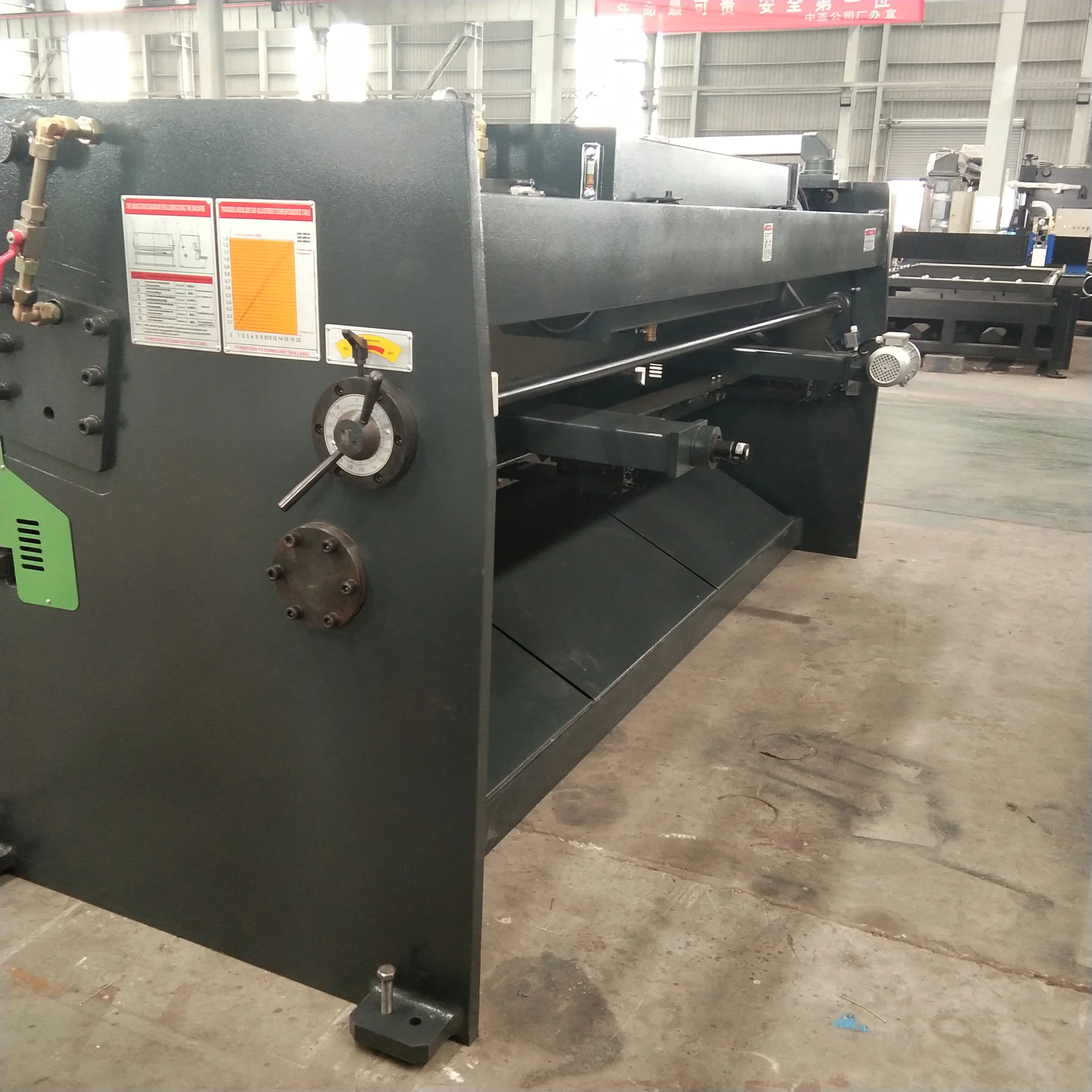 China Factory Qc11K-4*3200 E21Shydraulic Guillotine Shearing Machine Carbon Steel 3200Mm China Factory Qc11K-4*3200 E21Shydraulic Guillotine Shearing Machine Carbon Steel 3200Mm