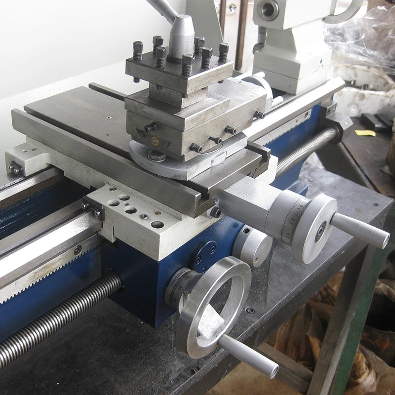 D250V 550Mm Variable Speed Bench Lathe For Metal Function D250V 550Mm Variable Speed Bench Lathe For Metal Function