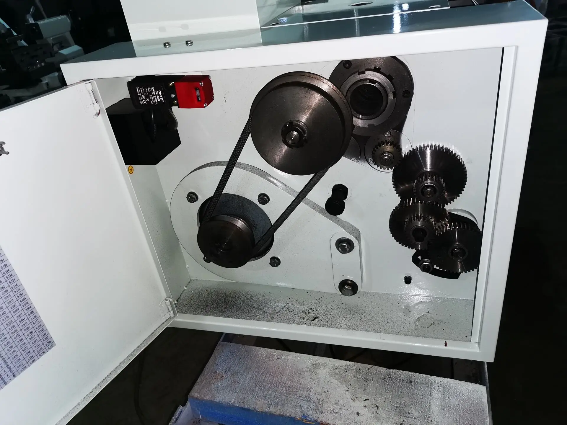 Cjm320A 600Mm Manual Lathe Cjm320A 600Mm Manual Lathe