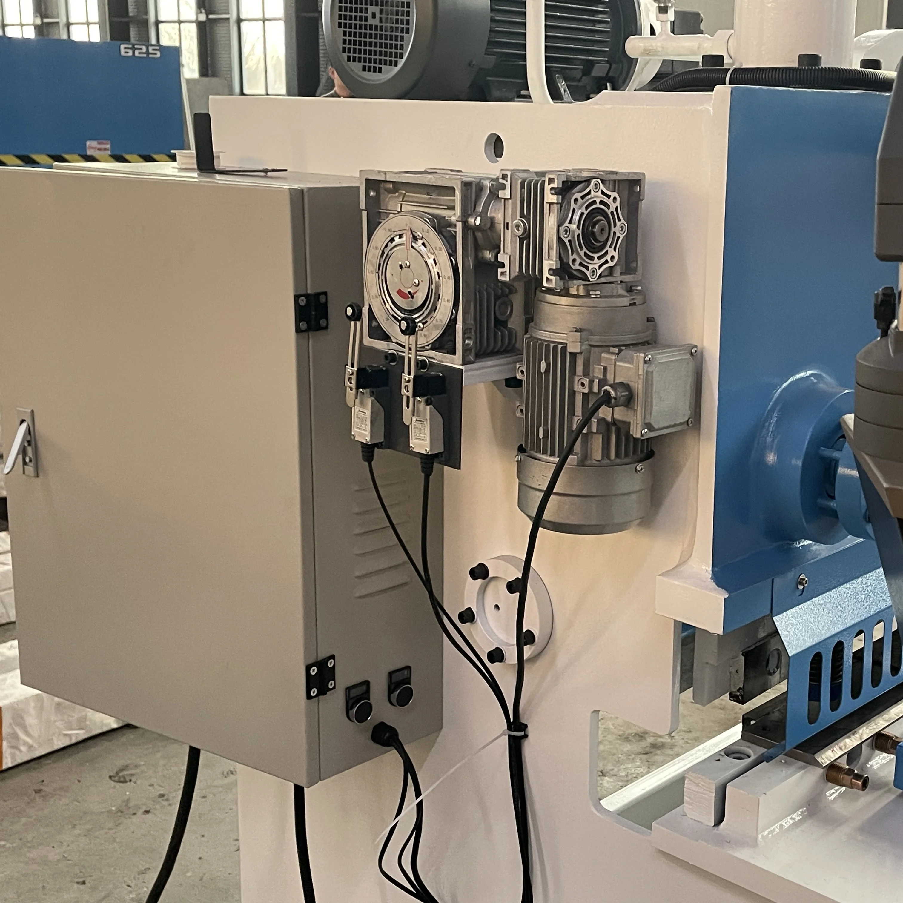 Good Quality 8Mmx2500Mm Hydraulic Cutting Machine Guillotine Shears Cutter With E21S System Good Quality 8Mmx2500Mm Hydraulic Cutting Machine Guillotine Shears Cutter With E21S System