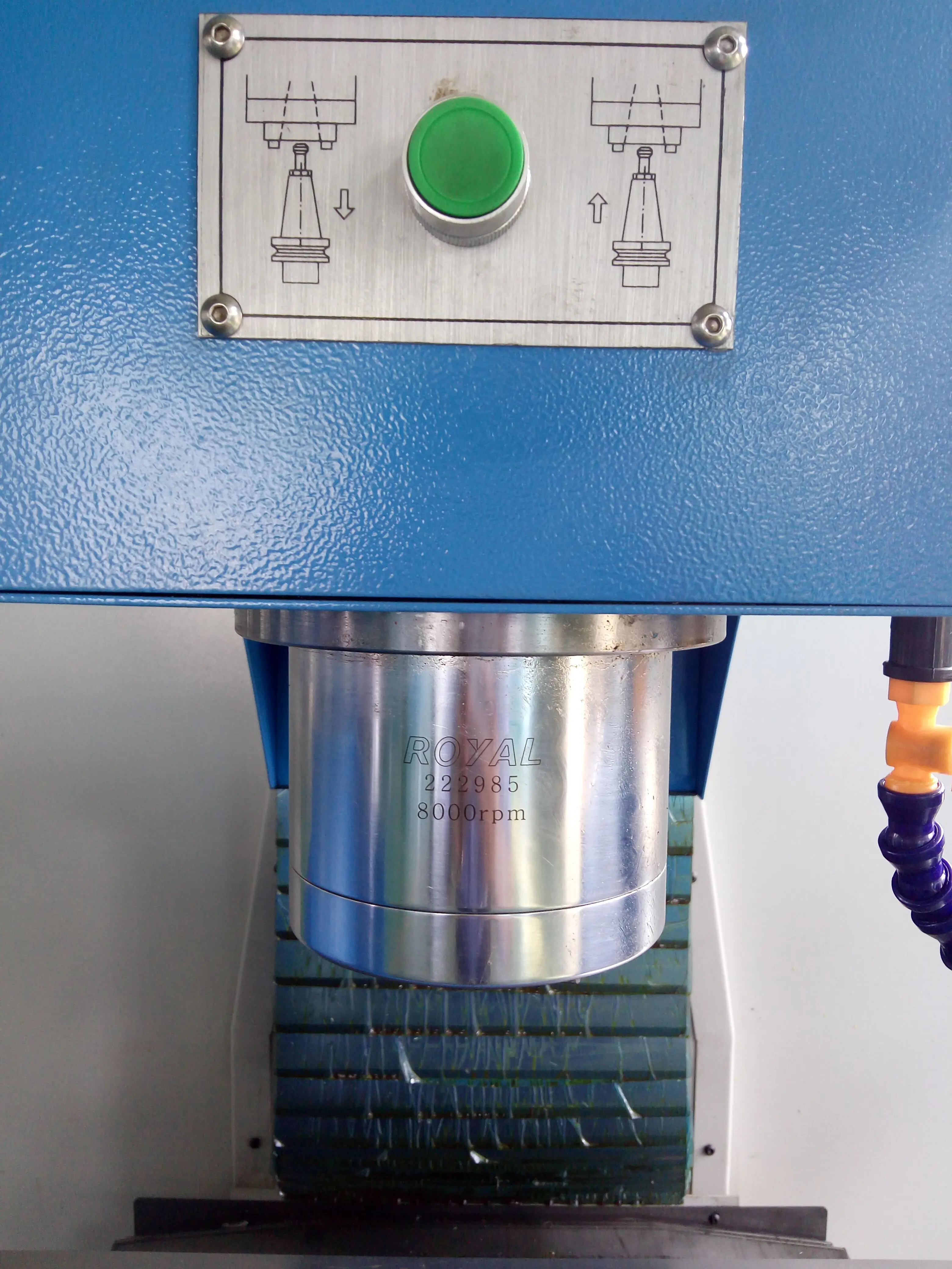 High Precision Xh7136 4 Axis Cnc Milling Machine With Full Enclosure High Precision Xh7136 4 Axis Cnc Milling Machine With Full Enclosure