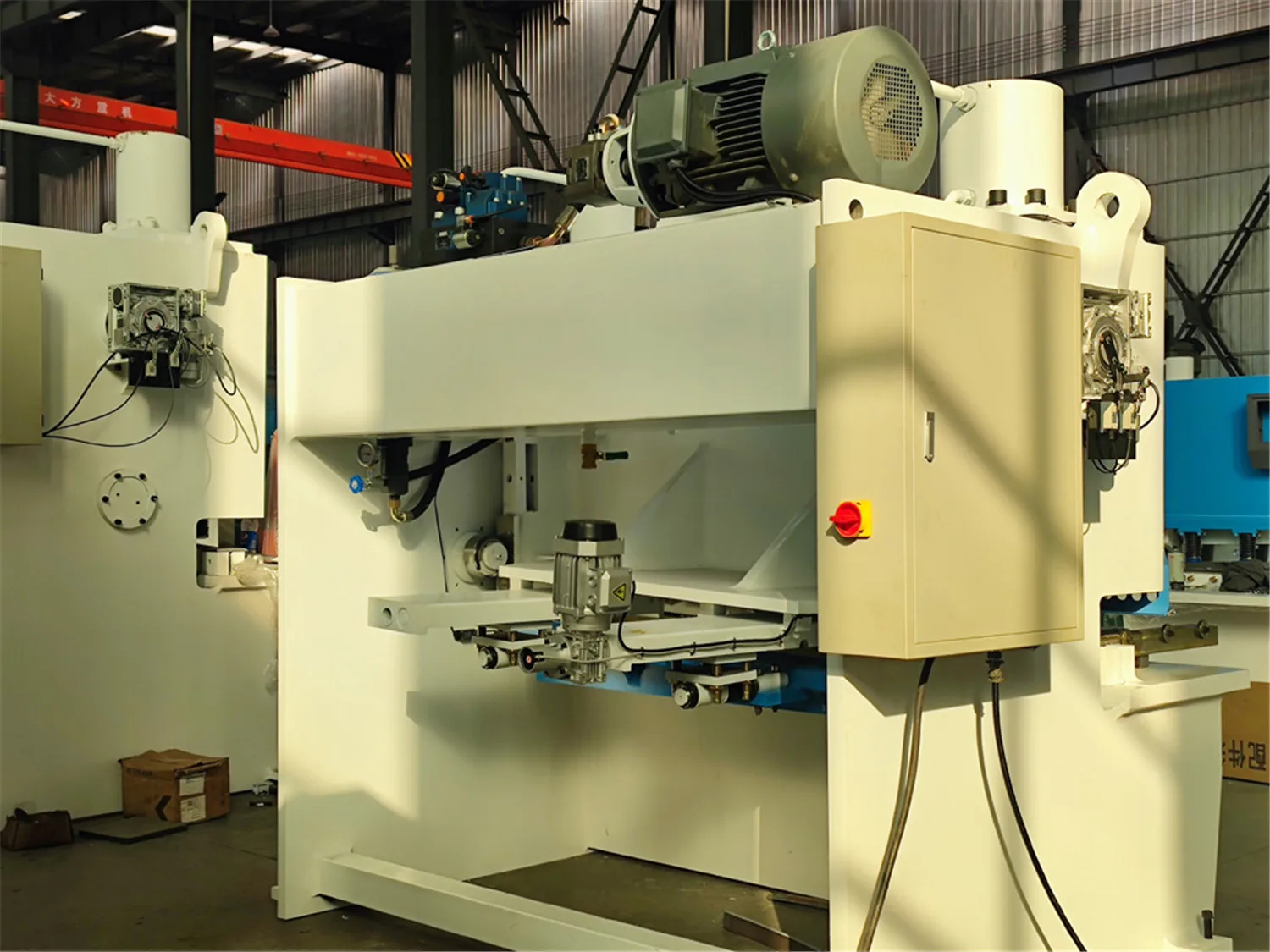 16X1600Mm Guillotine Hydraulic Shearing Machine Automatic Metal Cutting Machine Shears 16X1600Mm Guillotine Hydraulic Shearing Machine Automatic Metal Cutting Machine Shears