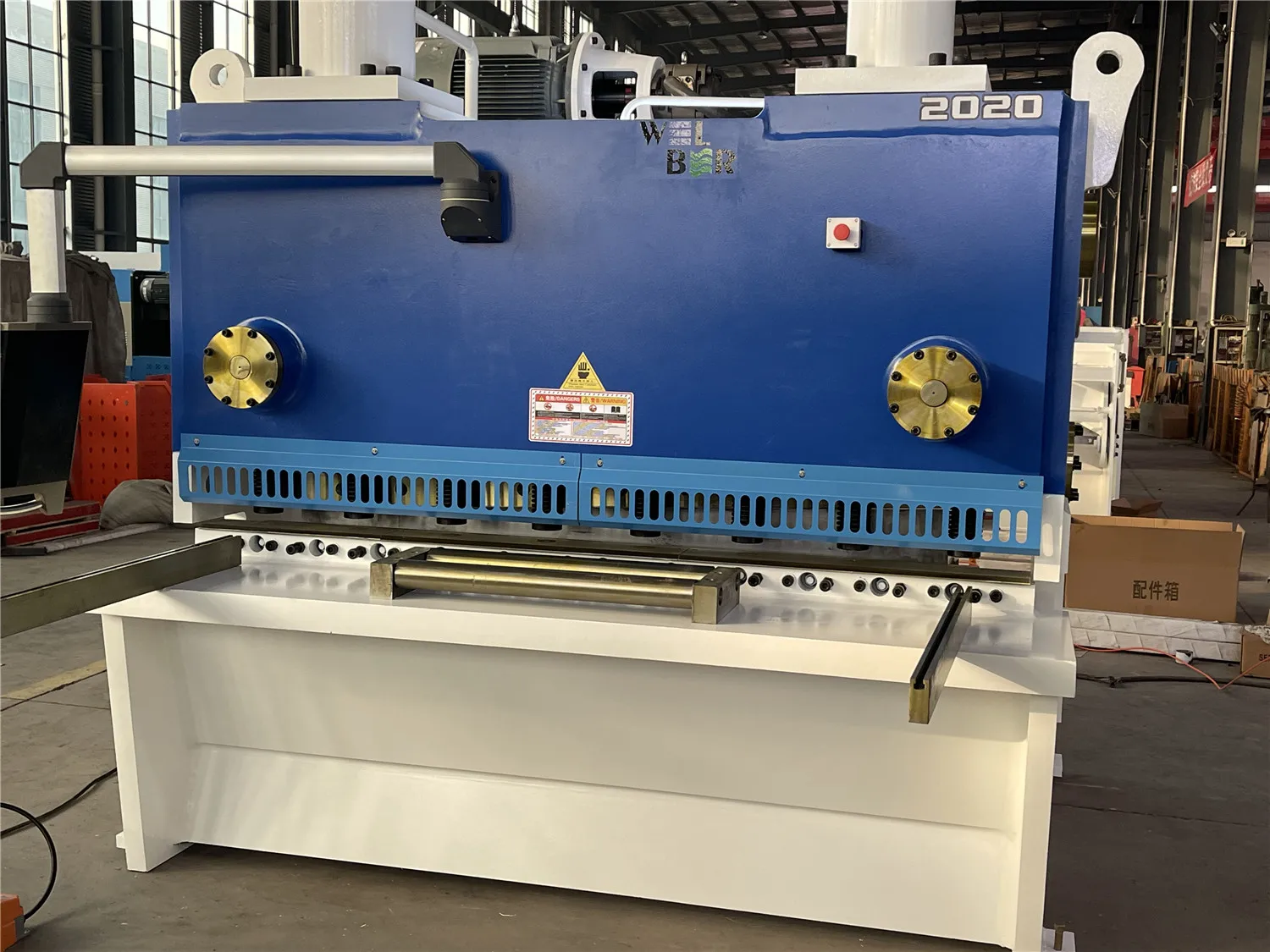 New 20Mm Hydraulic Guillotine Shearing Machine For Sheet Metal Cutting 2 Meters New 20Mm Hydraulic Guillotine Shearing Machine For Sheet Metal Cutting 2 Meters