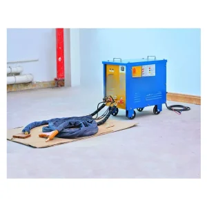 Movable hand-held spot welder for plate Movable hand-held spot welder for plate