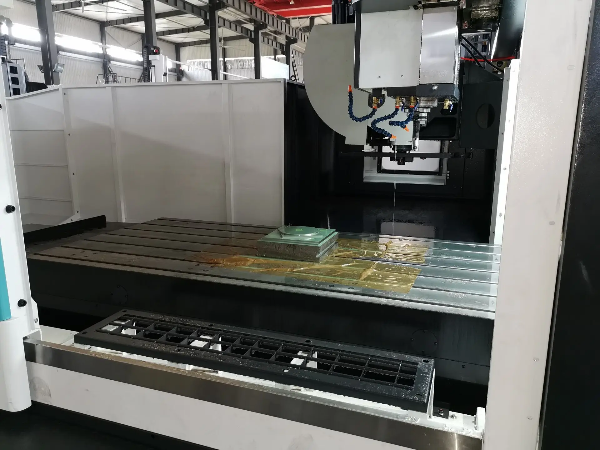 Gmc1640 Accuracy Cnc Gantry Milling Machining Center From China Gmc1640 Accuracy Cnc Gantry Milling Machining Center From China