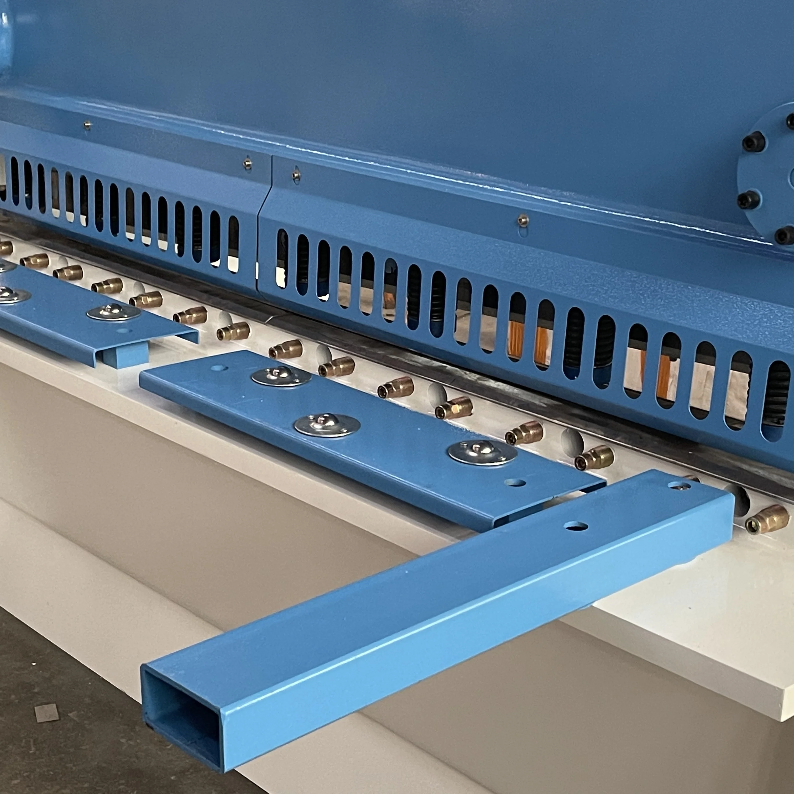 Good Quality 8Mmx2500Mm Hydraulic Cutting Machine Guillotine Shears Cutter With E21S System Good Quality 8Mmx2500Mm Hydraulic Cutting Machine Guillotine Shears Cutter With E21S System