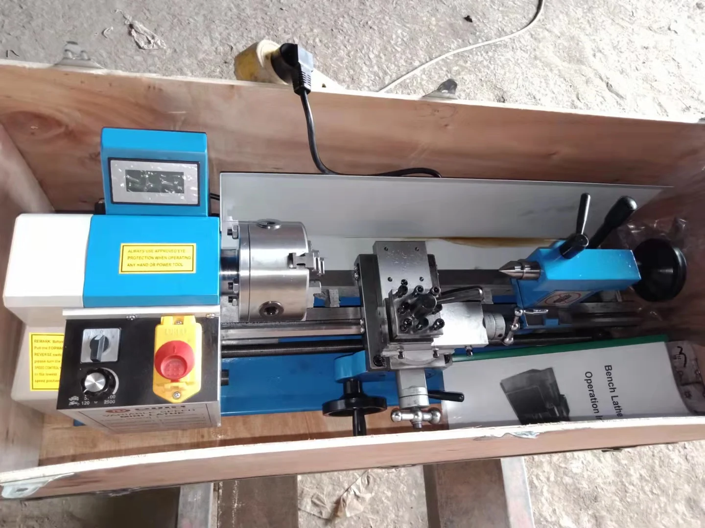 Hobby Mini Lathe 7×14 Metal Gear Small Bench Lathe Bhc0618 Spindle Bore 32Mm 550W Factory Directly Sell Hobby Mini Lathe 7×14 Metal Gear Small Bench Lathe Bhc0618 Spindle Bore 32Mm 550W Factory Directly Sell