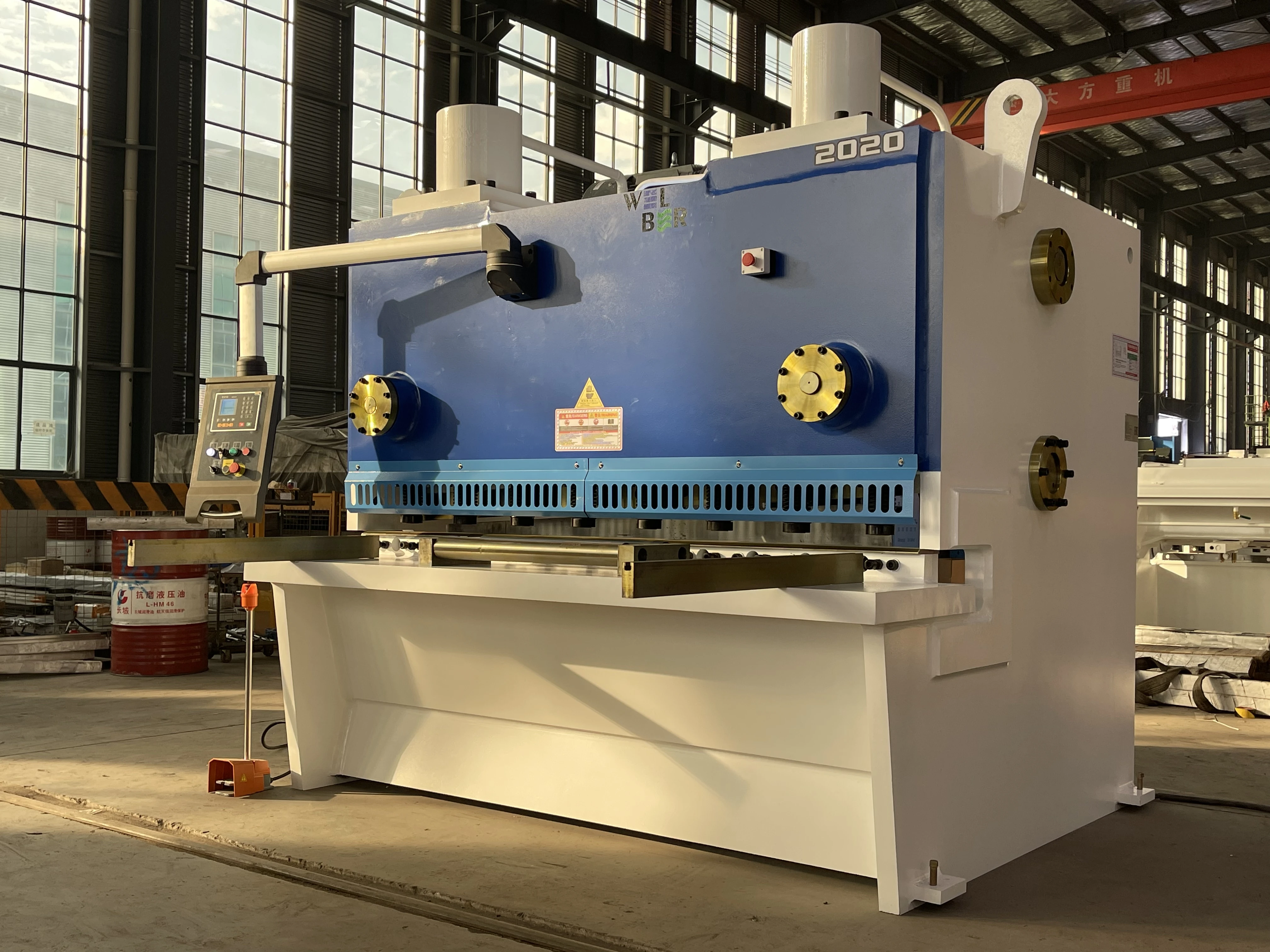 New 20Mm Hydraulic Guillotine Shearing Machine For Sheet Metal Cutting 2 Meters New 20Mm Hydraulic Guillotine Shearing Machine For Sheet Metal Cutting 2 Meters