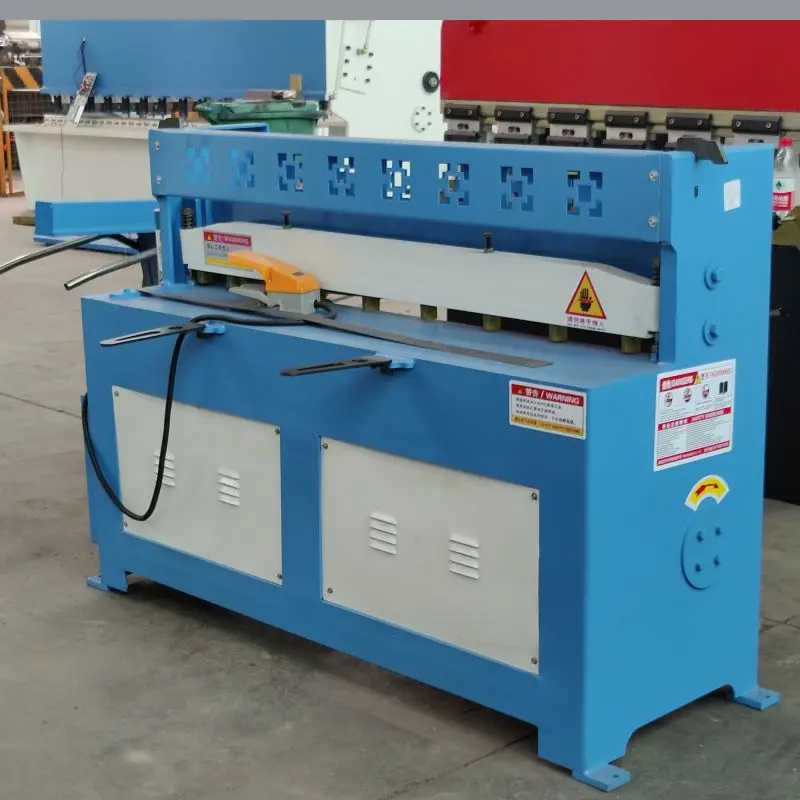 For 2Mm Carbon Steel/Aluminum 2*1300Mm Metal Sheet Shears Electric Shearing Guillotine Cutting Machine For 2Mm Carbon Steel/Aluminum 2*1300Mm Metal Sheet Shears Electric Shearing Guillotine Cutting Machine