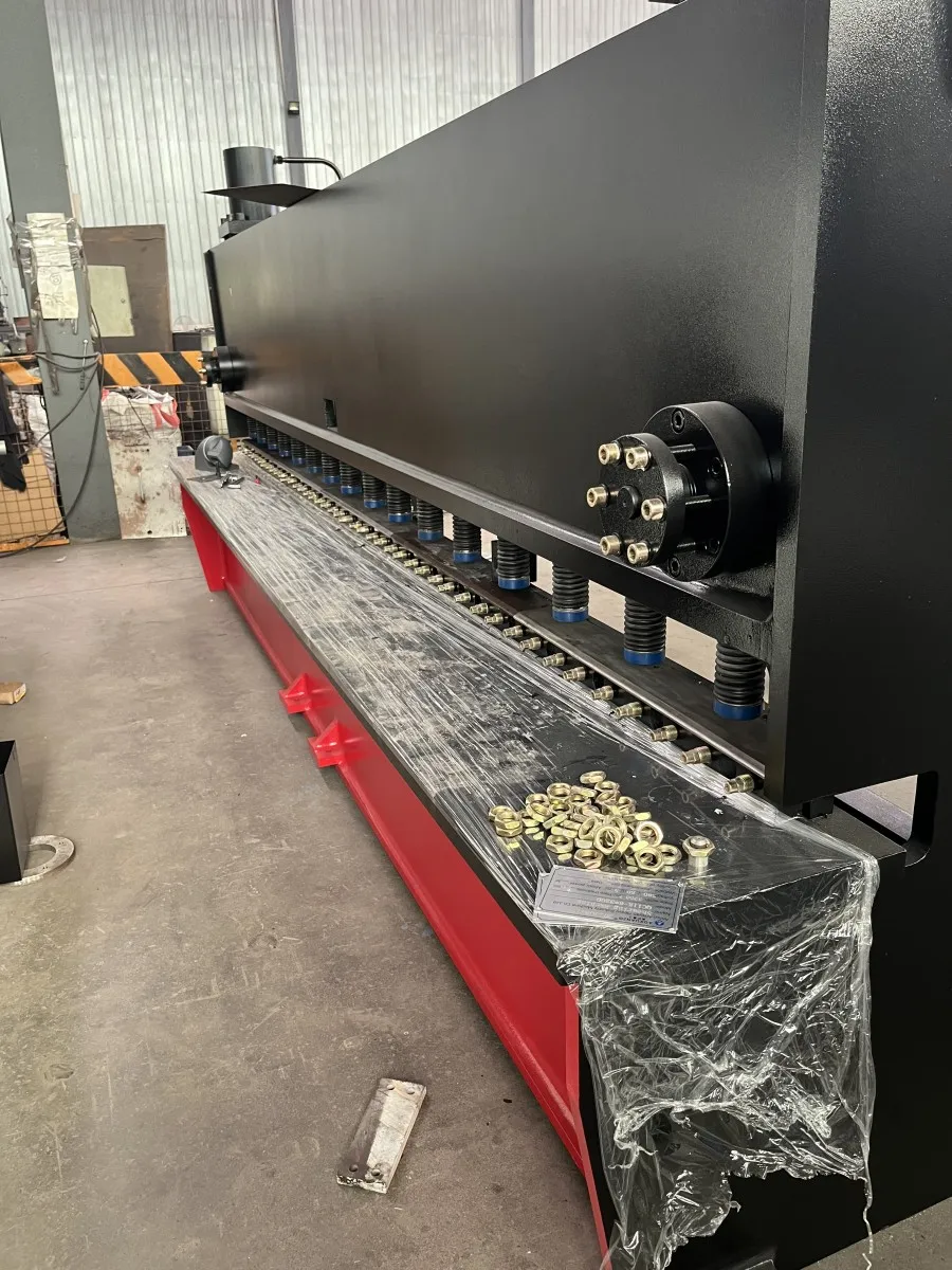 Delem Dac360T Adjustable Blade Clearance Hydraulic Steel Plate Hydraulic Guillotine Shearing Machine Delem Dac360T Adjustable Blade Clearance Hydraulic Steel Plate Hydraulic Guillotine Shearing Machine