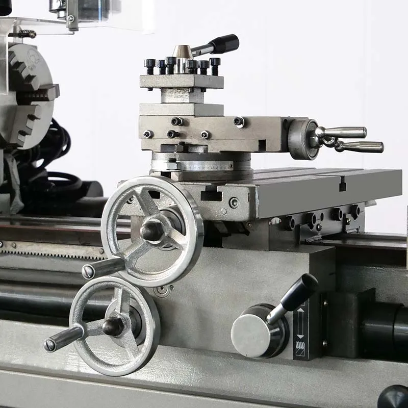 At300-5 Multi Purpose Metal Lathe Machine For Processing Metal At300-5 Multi Purpose Metal Lathe Machine For Processing Metal