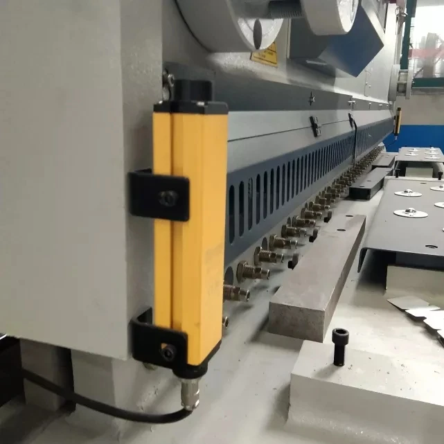 E21S 3200Mm Guillotine Shearing Machine Metal Steel Plate Guillotine Shears E21S 3200Mm Guillotine Shearing Machine Metal Steel Plate Guillotine Shears