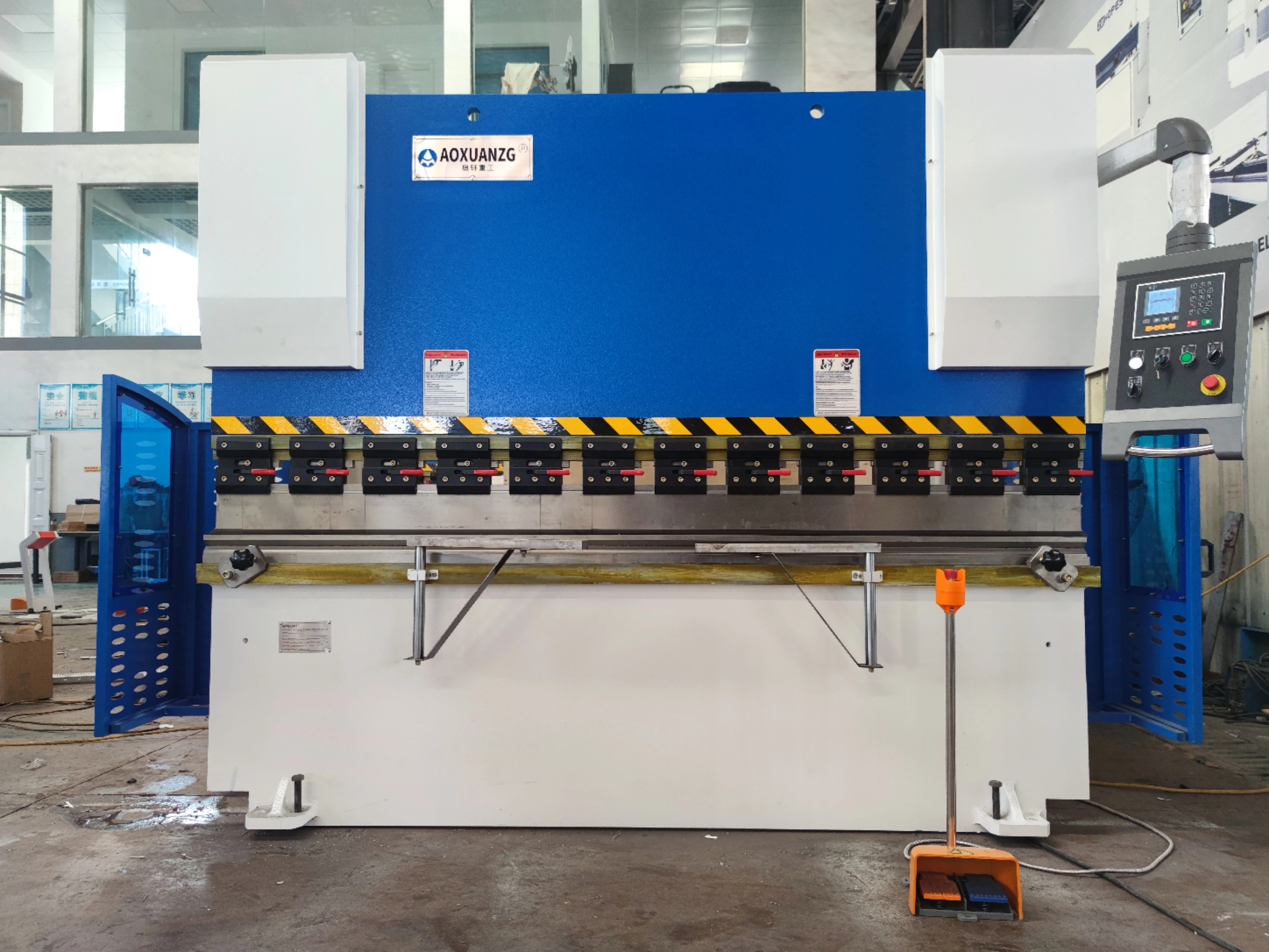 Nc Bending Forming Machine With E21 System For 1.5 Mm Carbon And Stainless Steel Plate Bend ,Hydraulic Press Brake Bender Nc Bending Forming Machine With E21 System For 1.5 Mm Carbon And Stainless Steel Plate Bend ,Hydraulic Press Brake Bender