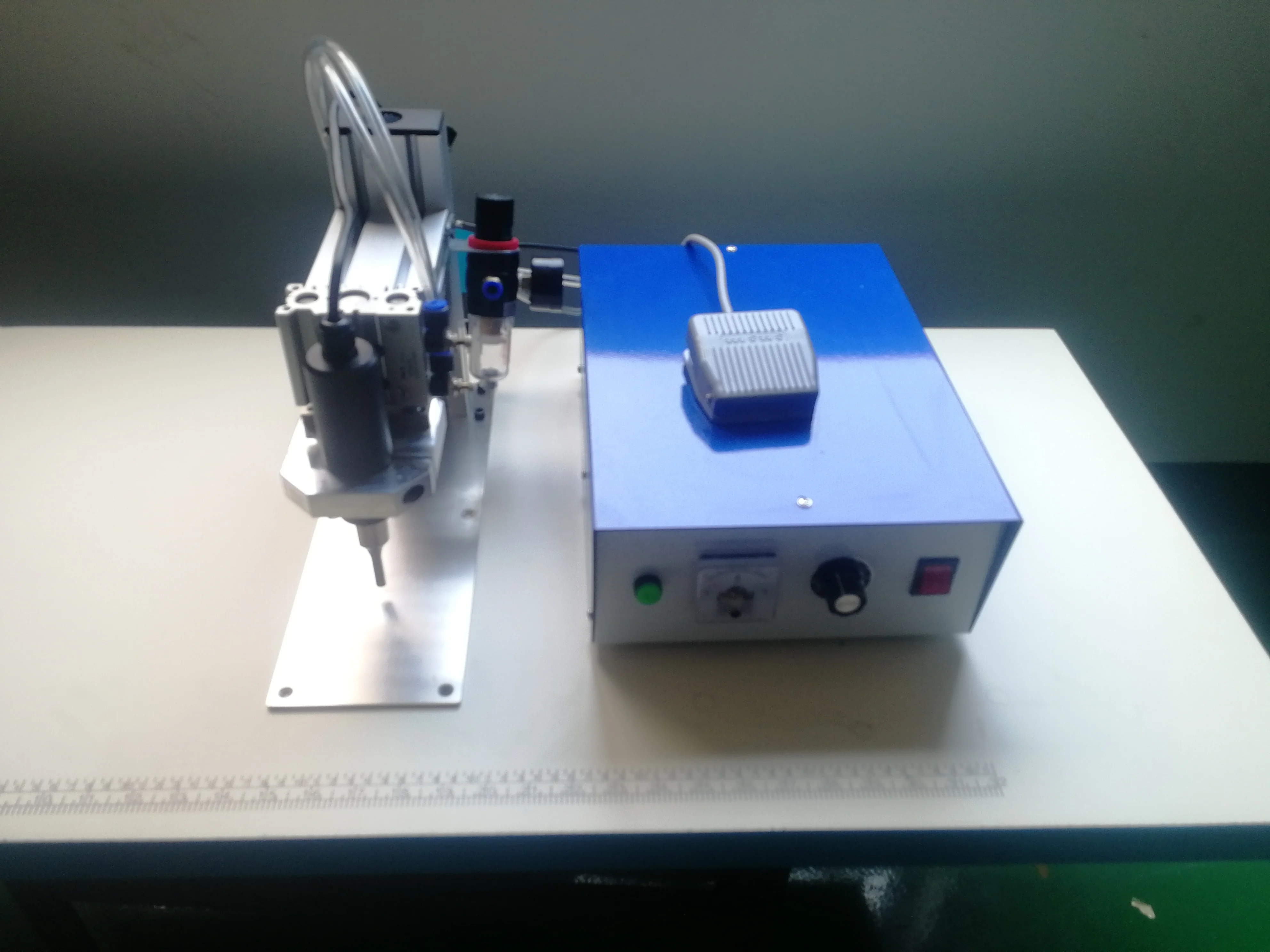 Ultrasonic Welder Manual Ultrasonic Spot Welding Machine For Face Making Ultrasonic Welder Manual Ultrasonic Spot Welding Machine For Face Making