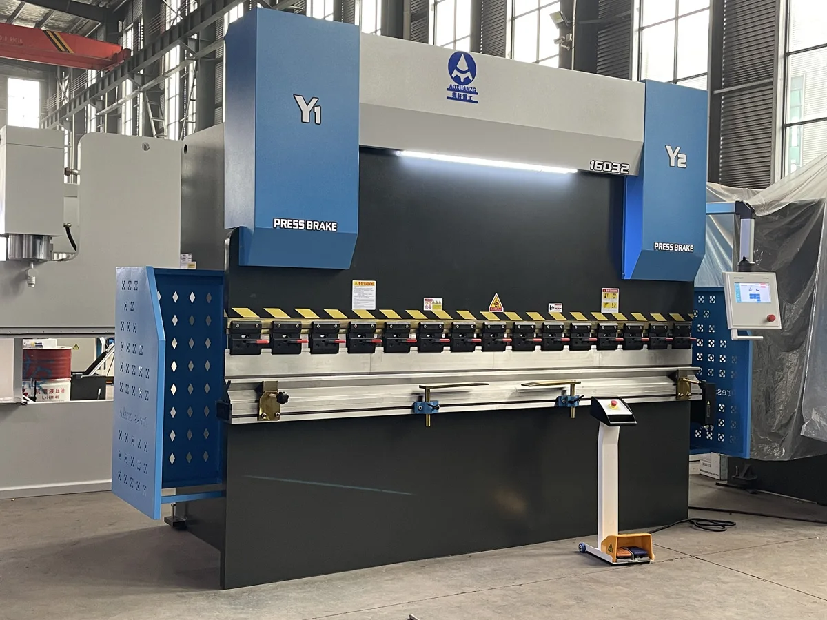 Aoxuanzg 3200Mm Sheet Metal Hydraulic Press Brake, 6Mm Thickness Bending Machine With Tp10S Controller For Steel Aoxuanzg 3200Mm Sheet Metal Hydraulic Press Brake, 6Mm Thickness Bending Machine With Tp10S Controller For Steel