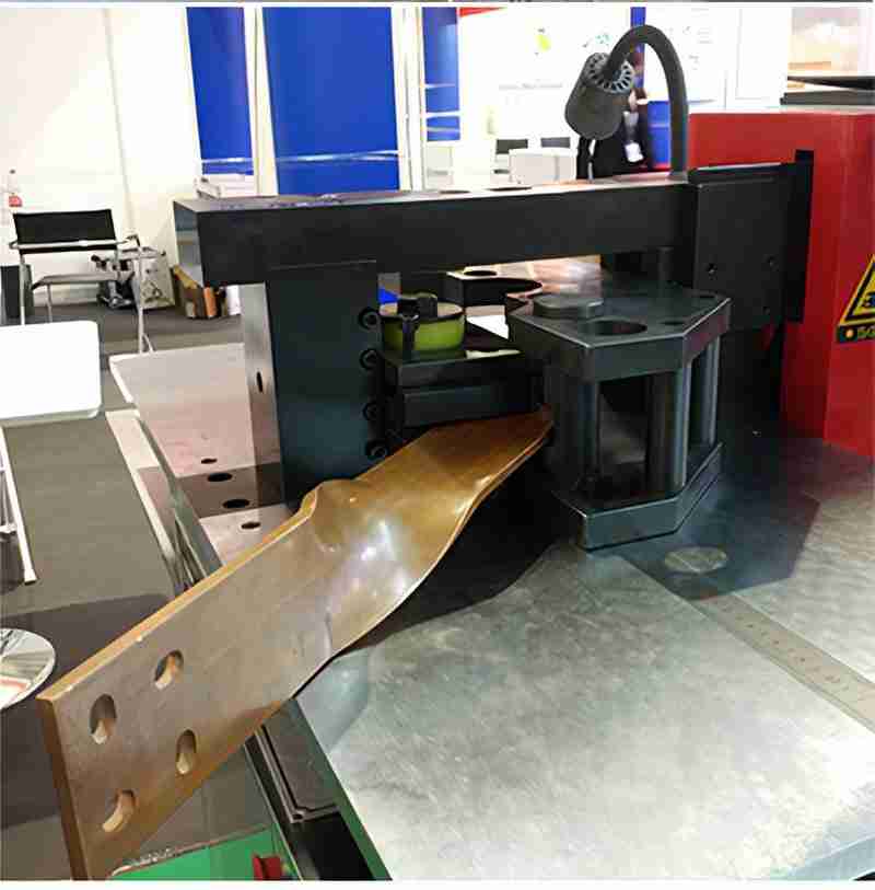 Smg 8000Xa Nc Three In One Busbar Processing Station Smg 8000Xa Nc Three In One Busbar Processing Station