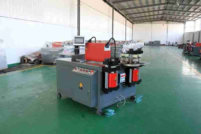 Smg 8000Xa Nc Three In One Busbar Processing Station Smg 8000Xa Nc Three In One Busbar Processing Station