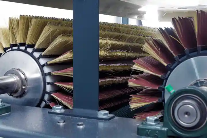 Turkish Made Automatic Woodworking Brush Sanding Machine For Wood Door Furniture Production Quality Turkish Made Automatic Woodworking Brush Sanding Machine For Wood Door Furniture Production Quality