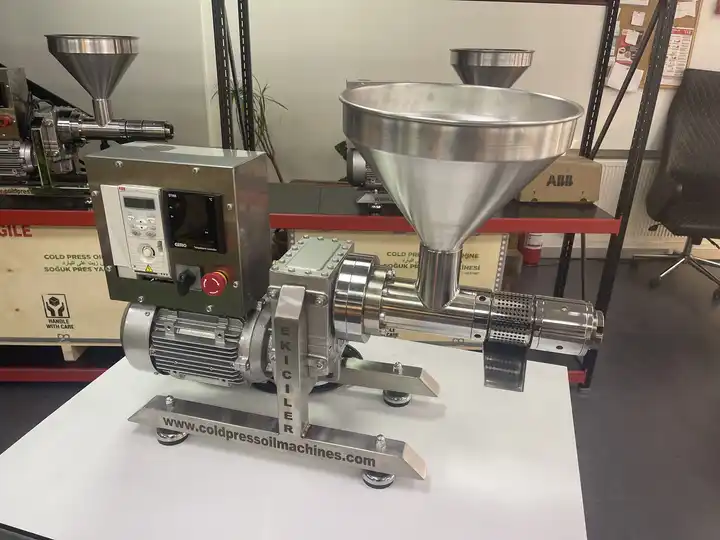 Cold Press Oil Machine – For Sesame, Hemp, Black Seed, Coconut And All Seeds Cold Press Oil Machine – For Sesame, Hemp, Black Seed, Coconut And All Seeds