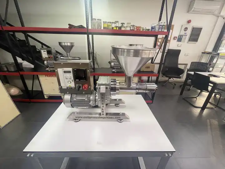 Cold Press Oil Machine – For Sesame, Hemp, Black Seed, Coconut And All Seeds Cold Press Oil Machine – For Sesame, Hemp, Black Seed, Coconut And All Seeds