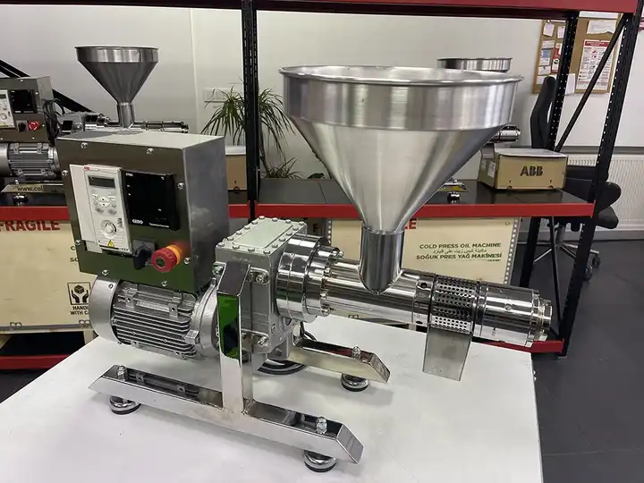 Cold Press Oil Machine For All Seeds Oil – Sesame, Hemp, Black Seed, Coconut And All Seeds Cold Press Oil Machine For All Seeds Oil – Sesame, Hemp, Black Seed, Coconut And All Seeds