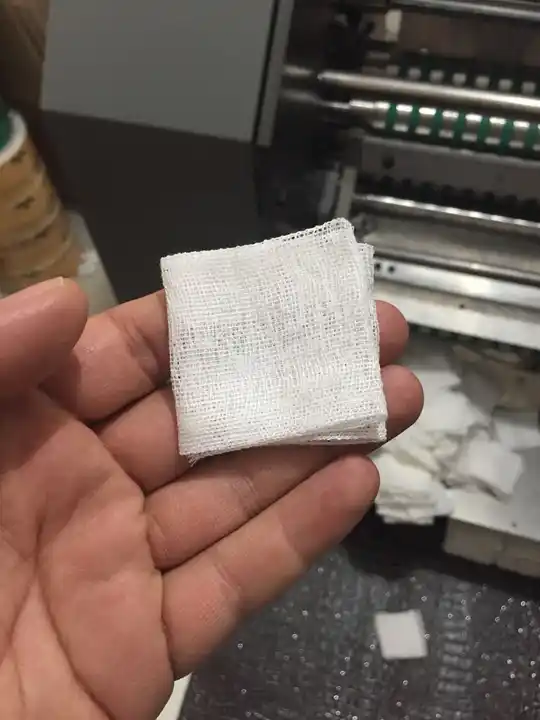 Compact New Generation Medical Hospital Surgical Compress Hospital Gauze Swab Sponge Folding Machine Medical Textile Automatic Compact New Generation Medical Hospital Surgical Compress Hospital Gauze Swab Sponge Folding Machine Medical Textile Automatic