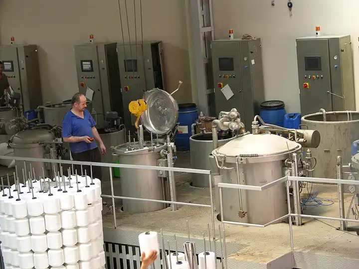Polyester Cotton Liquor Ratio Textile Sewing Thread Muff Acrylic Fiber Muff Ht Hp Bobbin Yarn Cone Dyeing Machine 450 Kg Polyester Cotton Liquor Ratio Textile Sewing Thread Muff Acrylic Fiber Muff Ht Hp Bobbin Yarn Cone Dyeing Machine 450 Kg