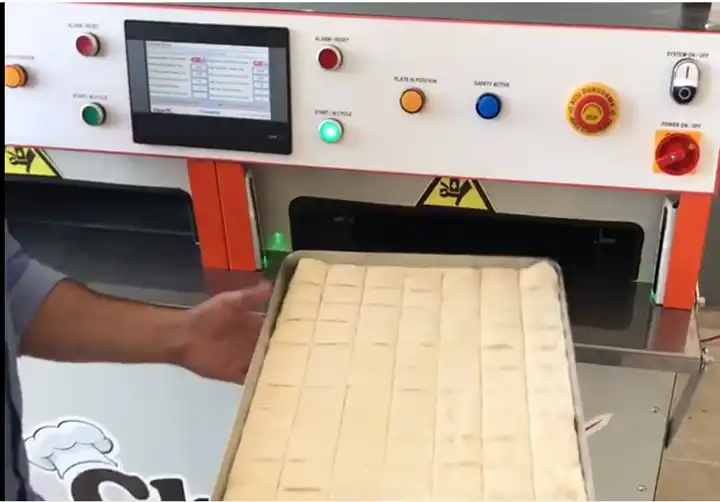 Ready Shipment Stainless Steel Baklava Pastry Dividing Automatic Ce Cutting Cutter Machine Ready Shipment Stainless Steel Baklava Pastry Dividing Automatic Ce Cutting Cutter Machine