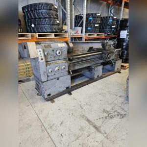 Stryder Track Yunnan CT6250B x 2M Centre Lathe