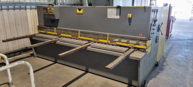 Hydraulic Guillotine Qc12Y Year 2007 Hydraulic Guillotine Qc12Y Year 2007