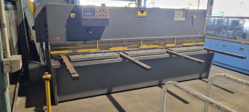 Hydraulic Guillotine Qc12Y Year 2007 Hydraulic Guillotine Qc12Y Year 2007